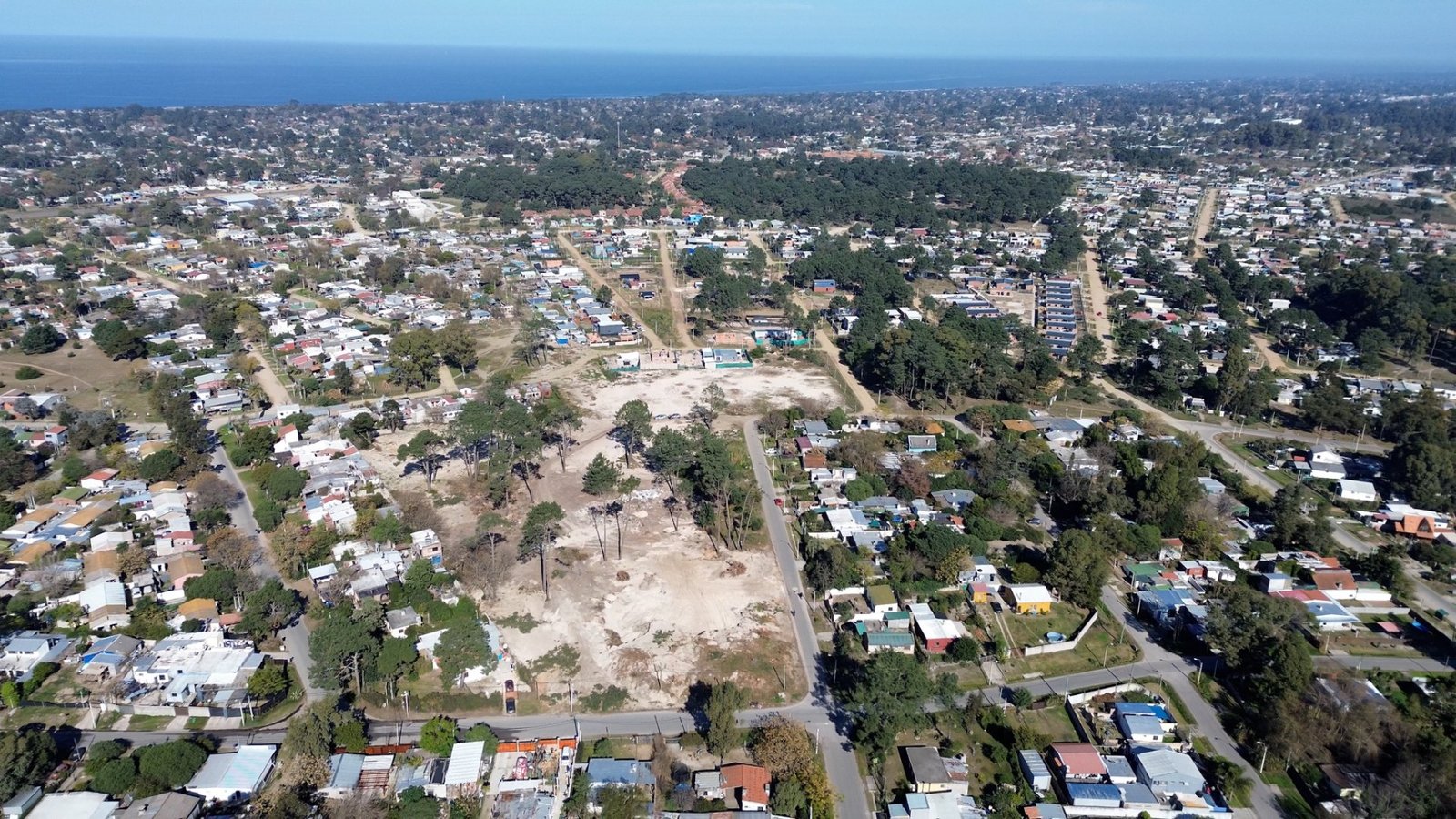 Fotografía aérea de Aires de Lomas y su entorno