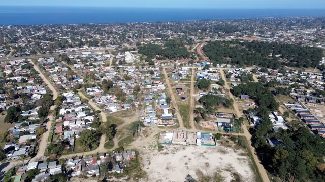 Vista aérea del desarrollo y su entorno, Aires de Lomas, fotografía 2