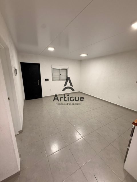 Acceso e interior